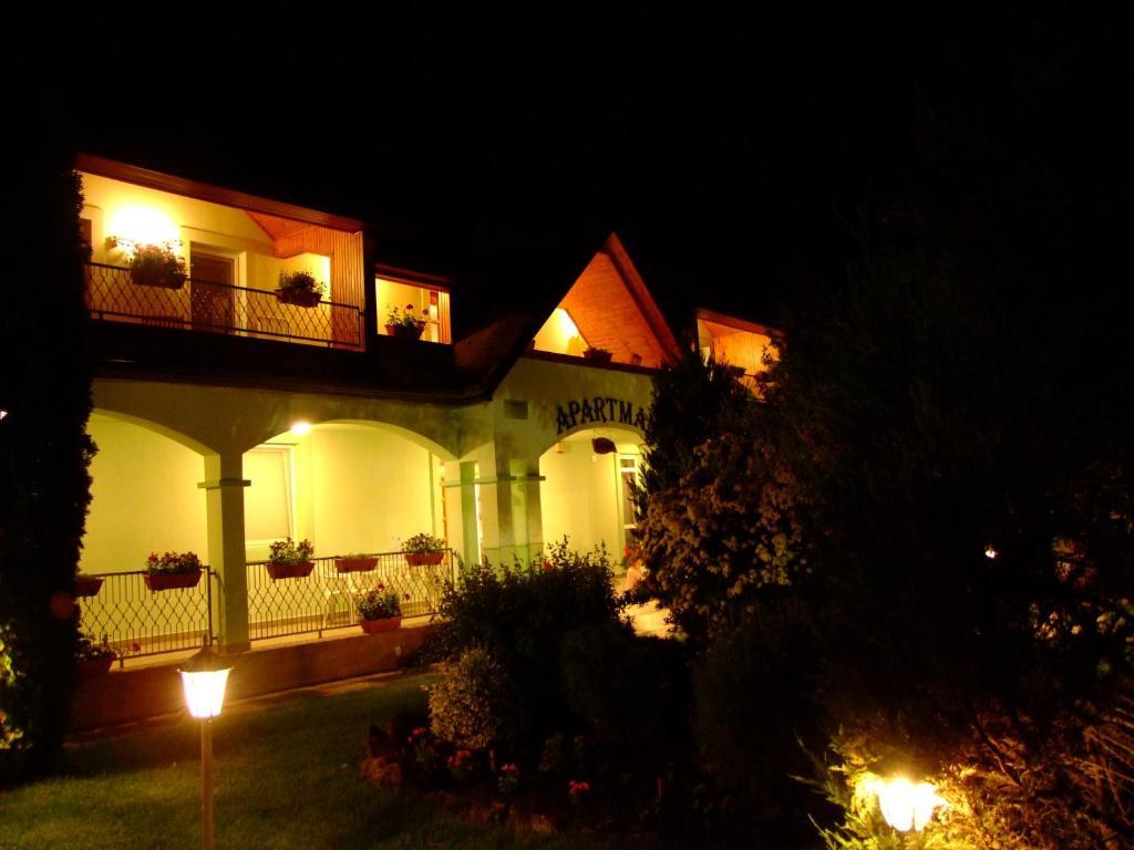 Rajna Apartmanház Bogács Esterno foto